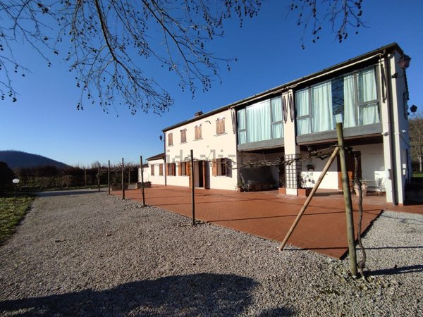 esavano in vendita ad Abano Terme in zona Monteortone