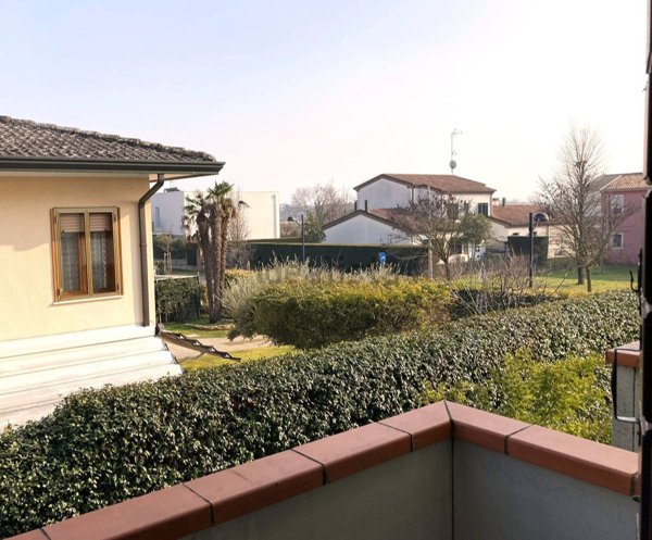 casa indipendente in vendita ad Abano Terme in zona Monteortone