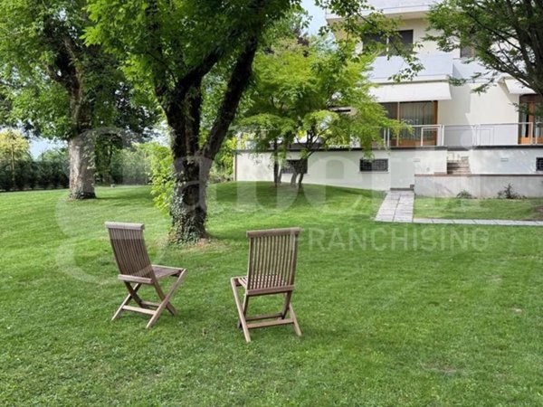 appartamento in vendita ad Abano Terme in zona Monterosso