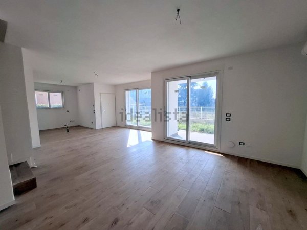 casa indipendente in vendita ad Abano Terme in zona Monterosso