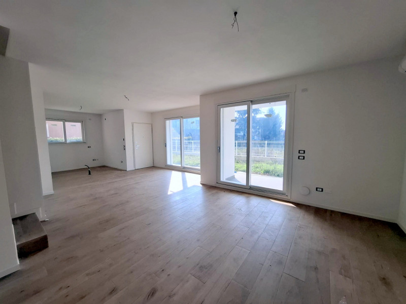 casa indipendente in vendita ad Abano Terme in zona Monterosso