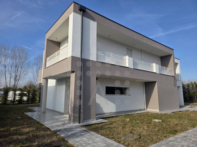 casa indipendente in vendita ad Abano Terme