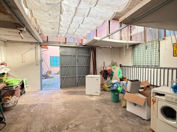 locale commerciale in vendita ad Abano Terme in zona Monterosso
