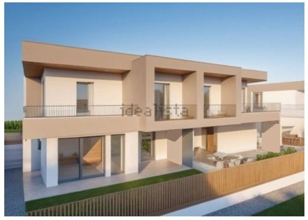 casa indipendente in vendita ad Abano Terme in zona Giarre