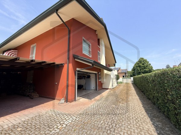 casa indipendente in vendita ad Abano Terme