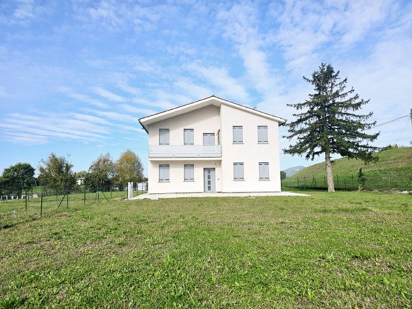 casa indipendente in vendita ad Abano Terme