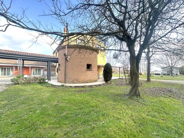 casa indipendente in vendita ad Abano Terme in zona Monterosso