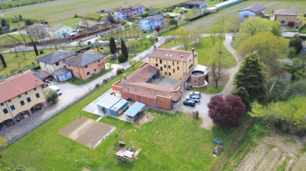 casa indipendente in vendita ad Abano Terme in zona Monterosso