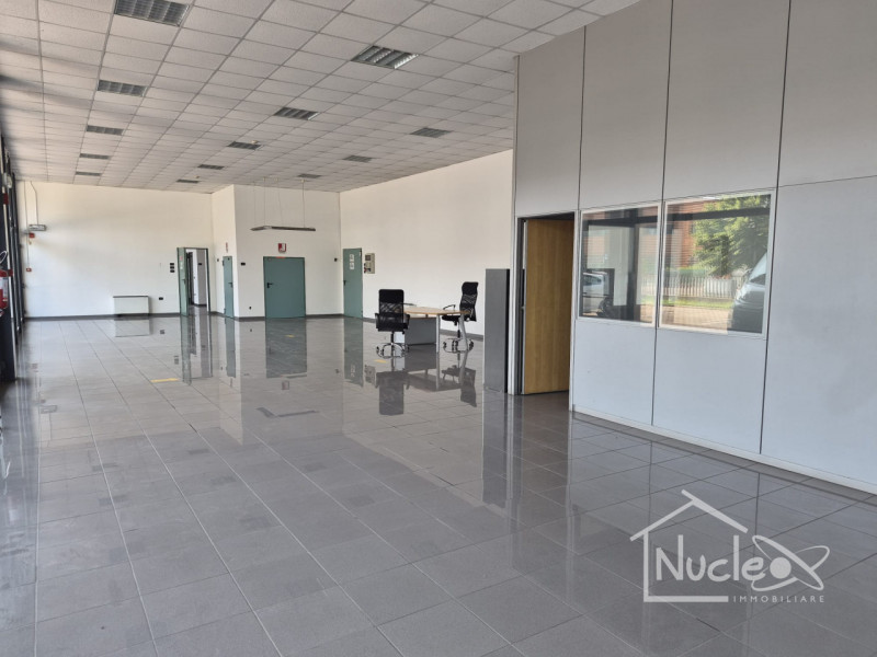 locale di sgombero in vendita ad Abano Terme