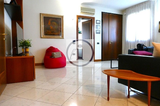 casa indipendente in vendita ad Abano Terme in zona Monteortone