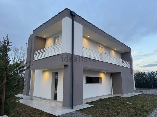 casa indipendente in vendita ad Abano Terme