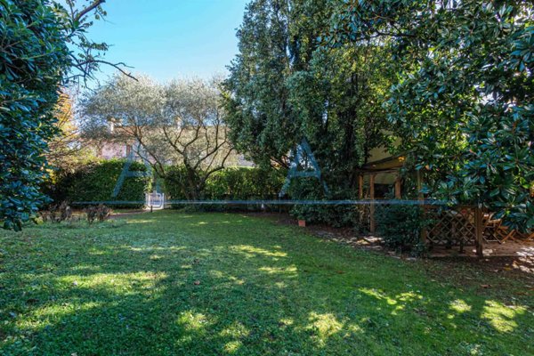 casa indipendente in vendita ad Abano Terme in zona Giarre