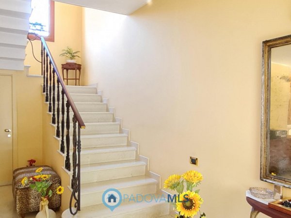 casa indipendente in vendita ad Abano Terme