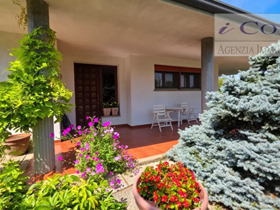 casa indipendente in vendita ad Abano Terme in zona Feriole