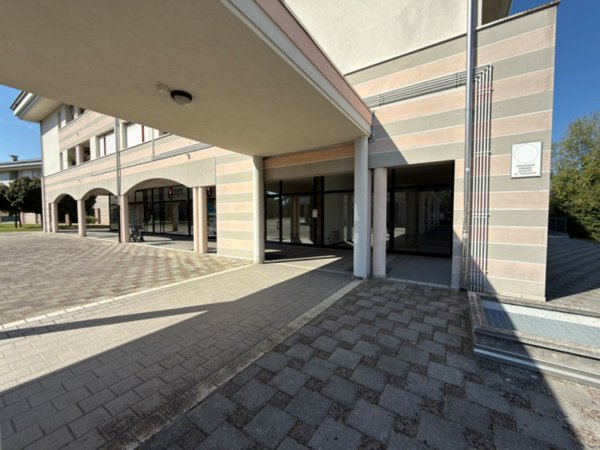 negozio in vendita ad Abano Terme