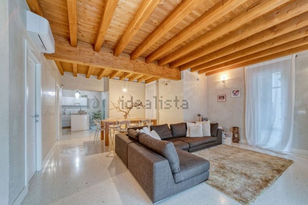 casa indipendente in vendita ad Abano Terme