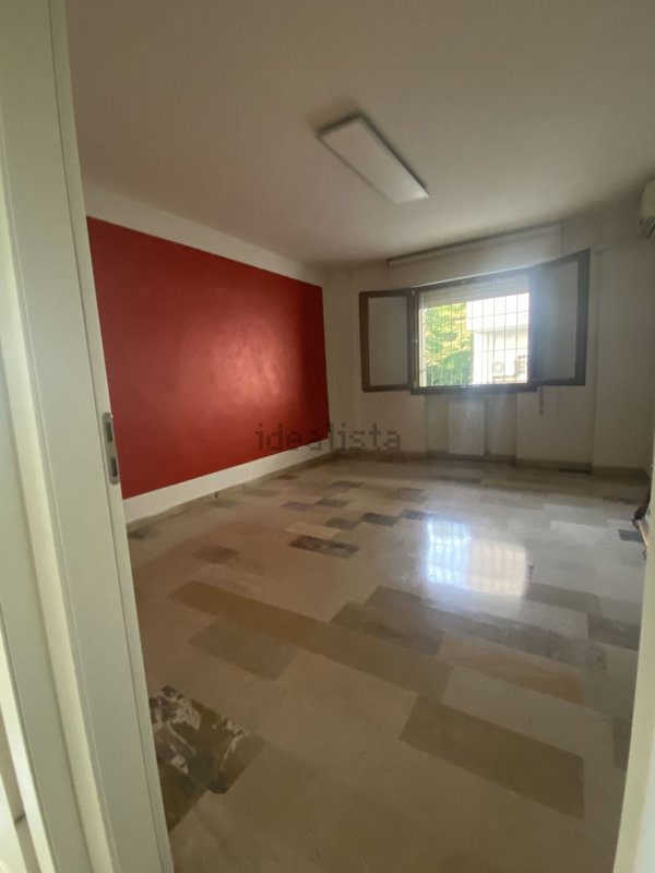 ufficio in vendita ad Abano Terme