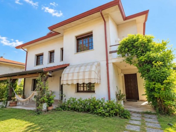 casa indipendente in vendita ad Abano Terme