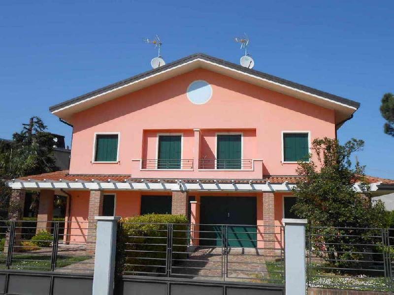 casa indipendente in vendita ad Abano Terme