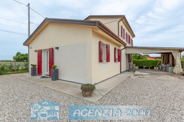 casa indipendente in vendita ad Agna in zona Frapiero
