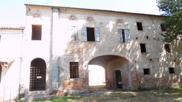 casale in vendita ad Agna