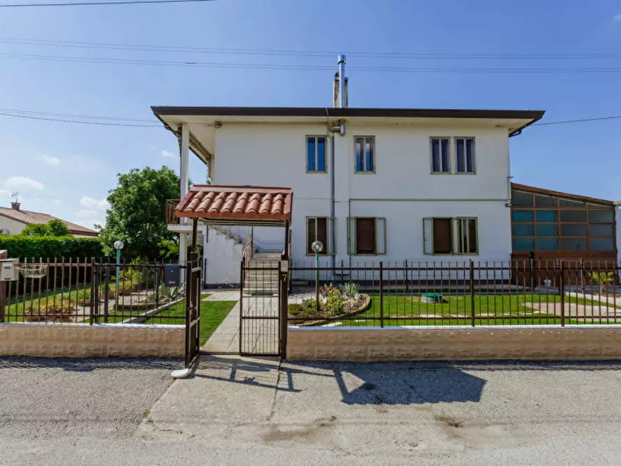 casa indipendente in vendita ad Agna