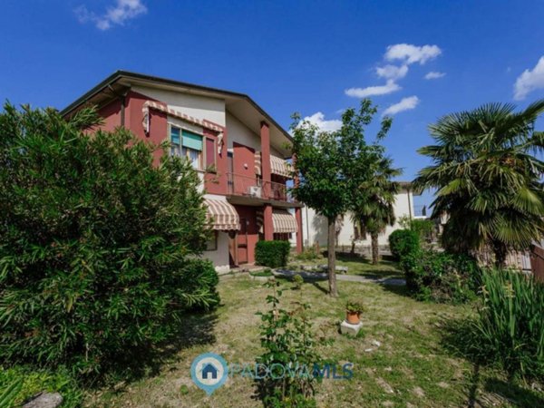 casa indipendente in vendita ad Agna