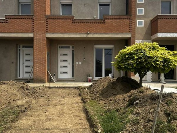 casa indipendente in vendita ad Agna