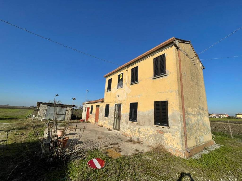 casa indipendente in vendita ad Agna in zona Frapiero