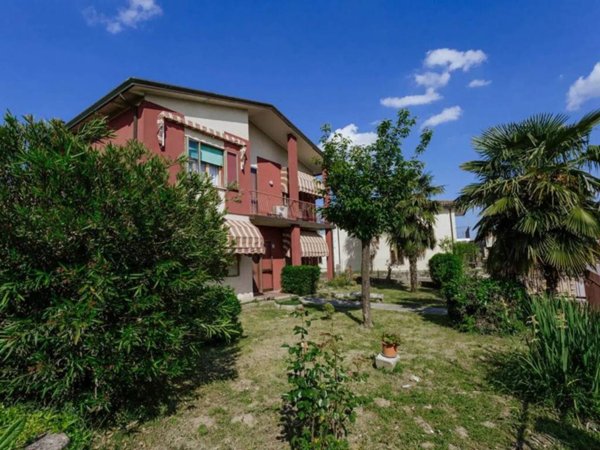 casa indipendente in vendita ad Agna