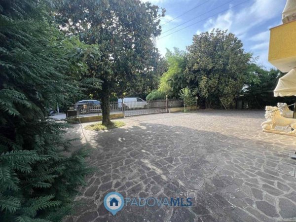 casa indipendente in vendita ad Agna