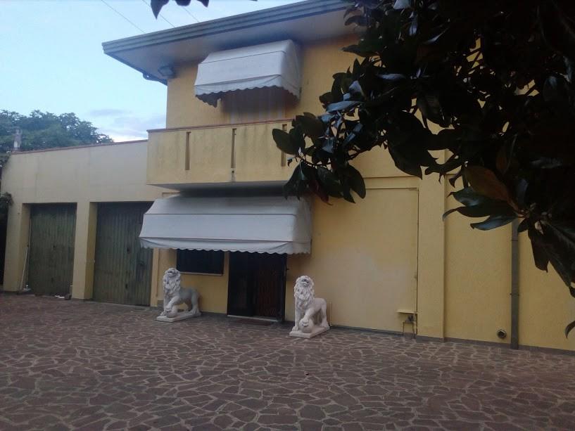 casa indipendente in vendita ad Agna