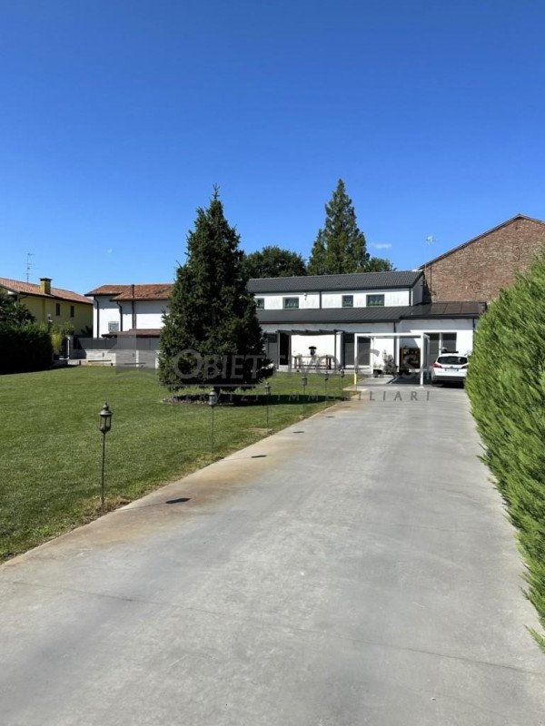 casa indipendente in vendita ad Agna