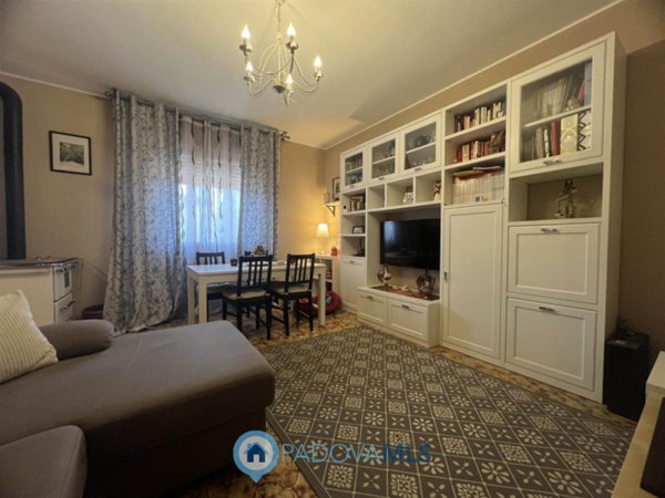 appartamento in vendita ad Agna