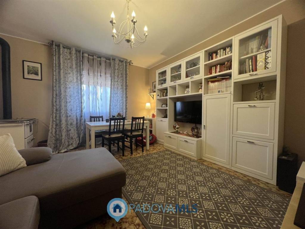 appartamento in vendita ad Agna