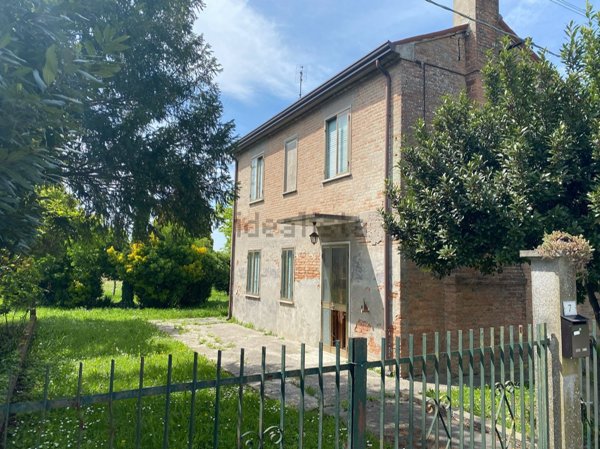 casa indipendente in vendita ad Agna