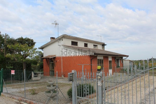 casa indipendente in vendita ad Agna