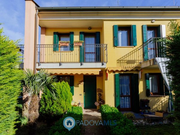 casa indipendente in vendita ad Agna