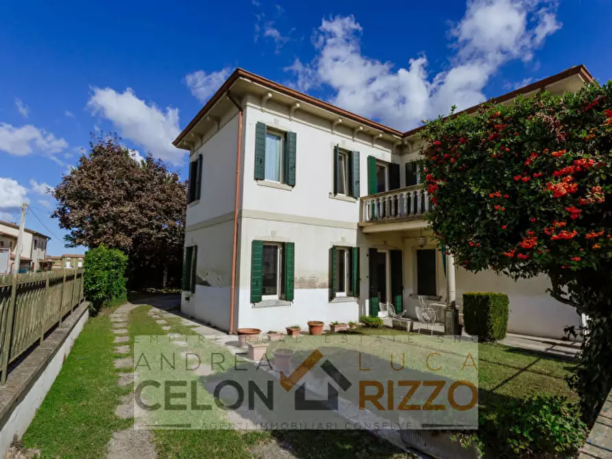 casa indipendente in vendita ad Agna