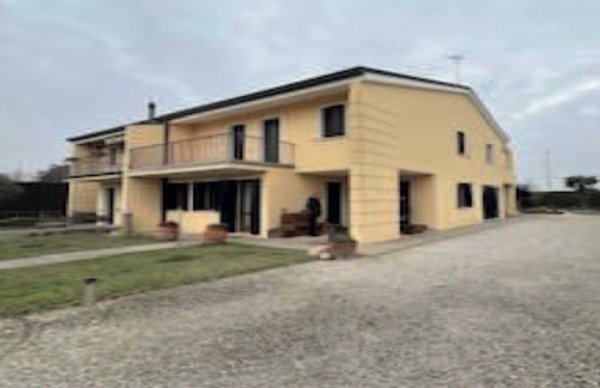 casa indipendente in vendita ad Agna