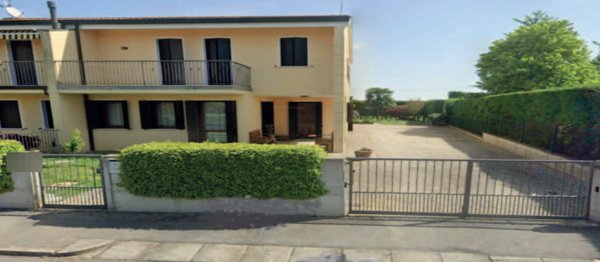 casa indipendente in vendita ad Agna