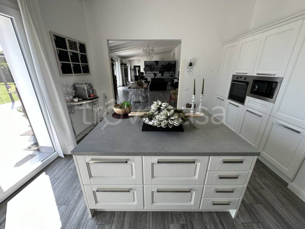 casa indipendente in vendita ad Agna