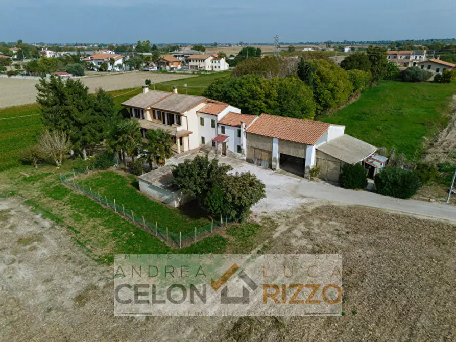 casa indipendente in vendita ad Agna