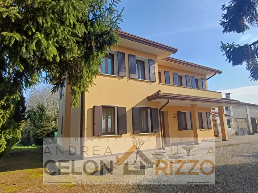 casa indipendente in vendita ad Agna