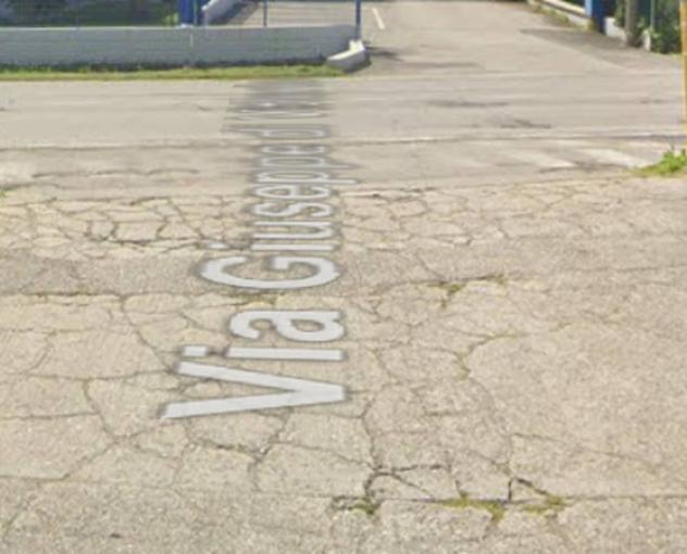 locale commerciale in vendita ad Agna