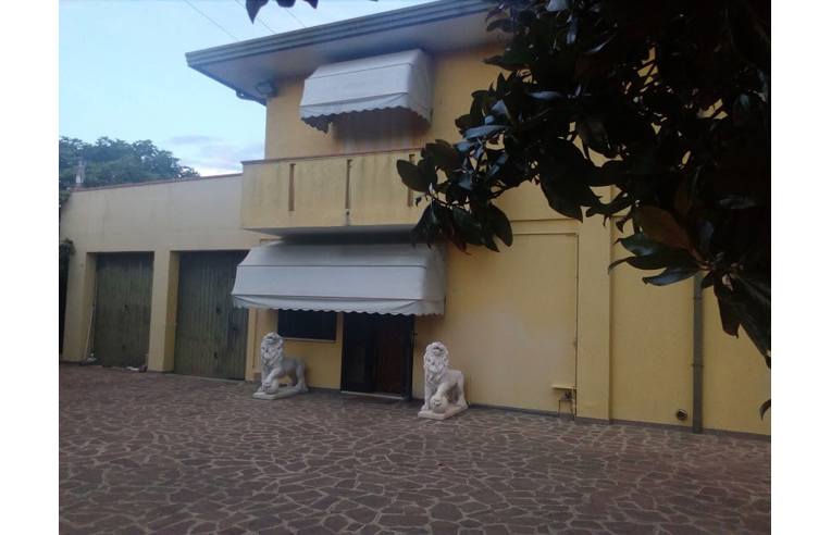 casa indipendente in vendita ad Agna