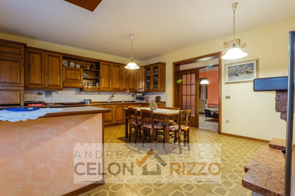 casa indipendente in vendita ad Agna