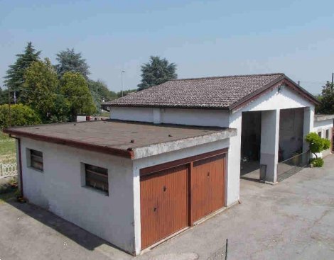 casa indipendente in vendita ad Agna