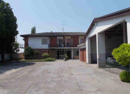 casa indipendente in vendita ad Agna in zona Frapiero