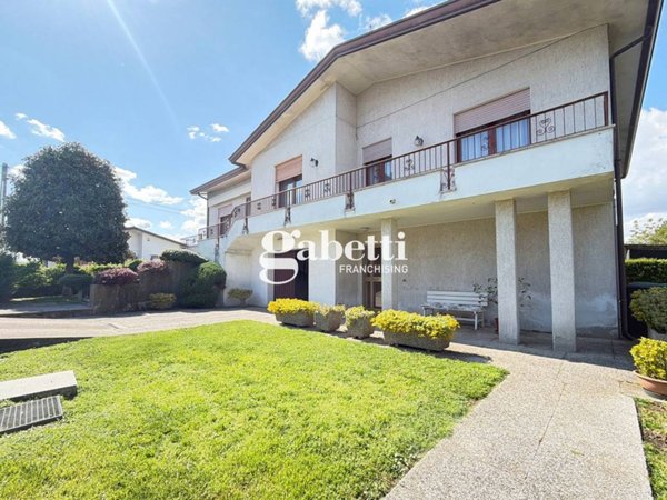 casa indipendente in vendita ad Agna